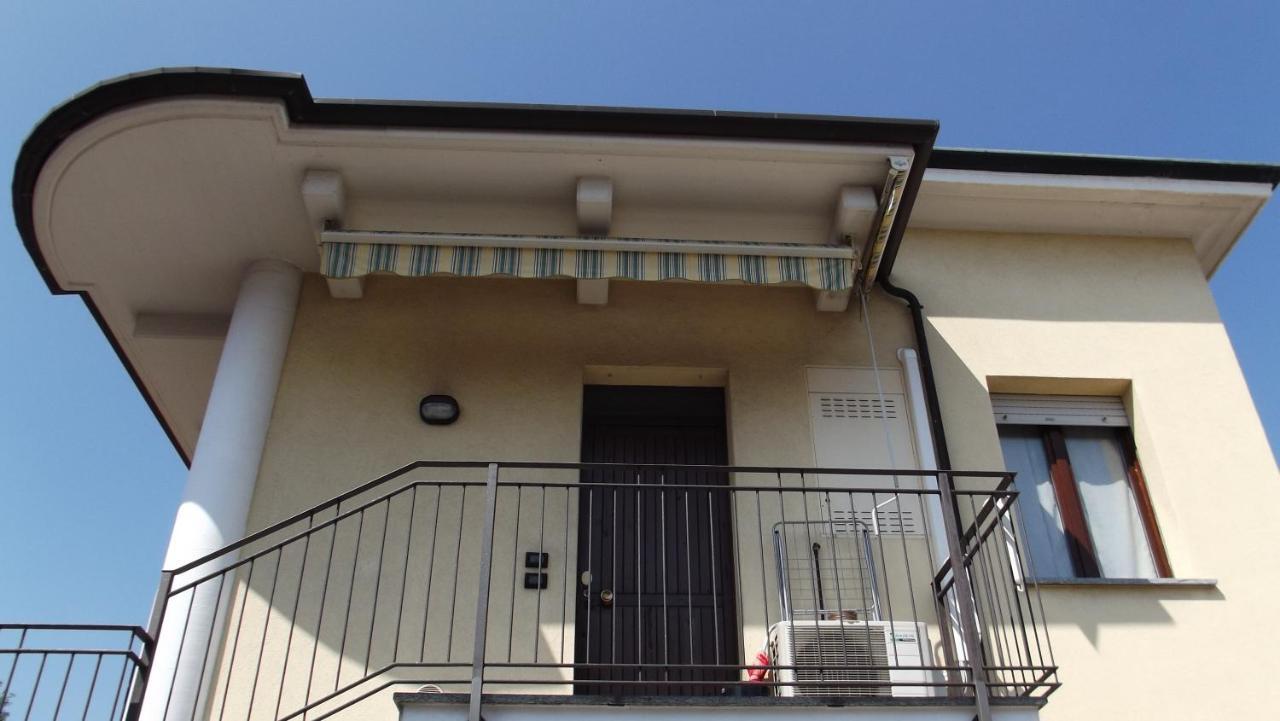 Yellow House Cir 12040 Cassano Magnago Buitenkant foto